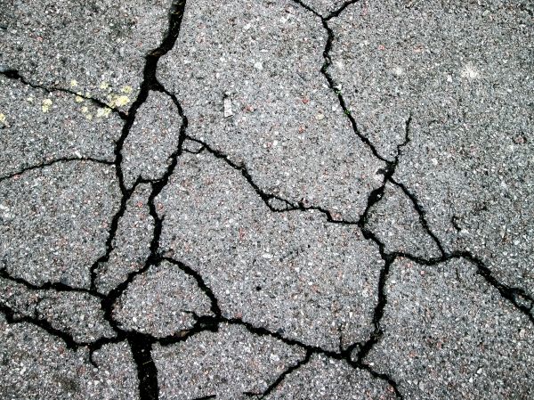 Driveway Crack Filling in Citrus Heights